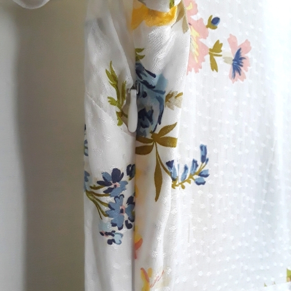 Clip Dot Peplum Floral Flutter Sleeve Top Size 8 US - Picture 7 of 11